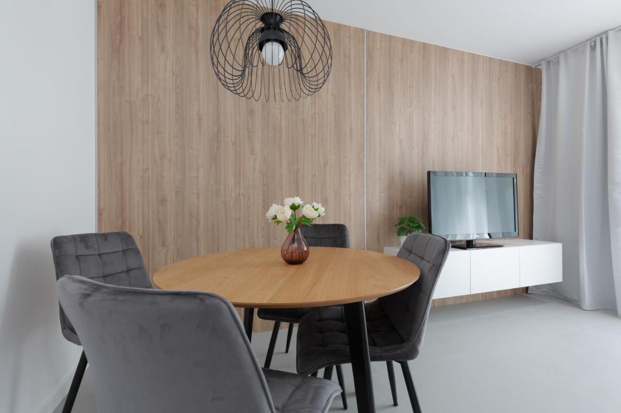 Nowe Bemowo Apartment By Renters 华沙 外观 照片